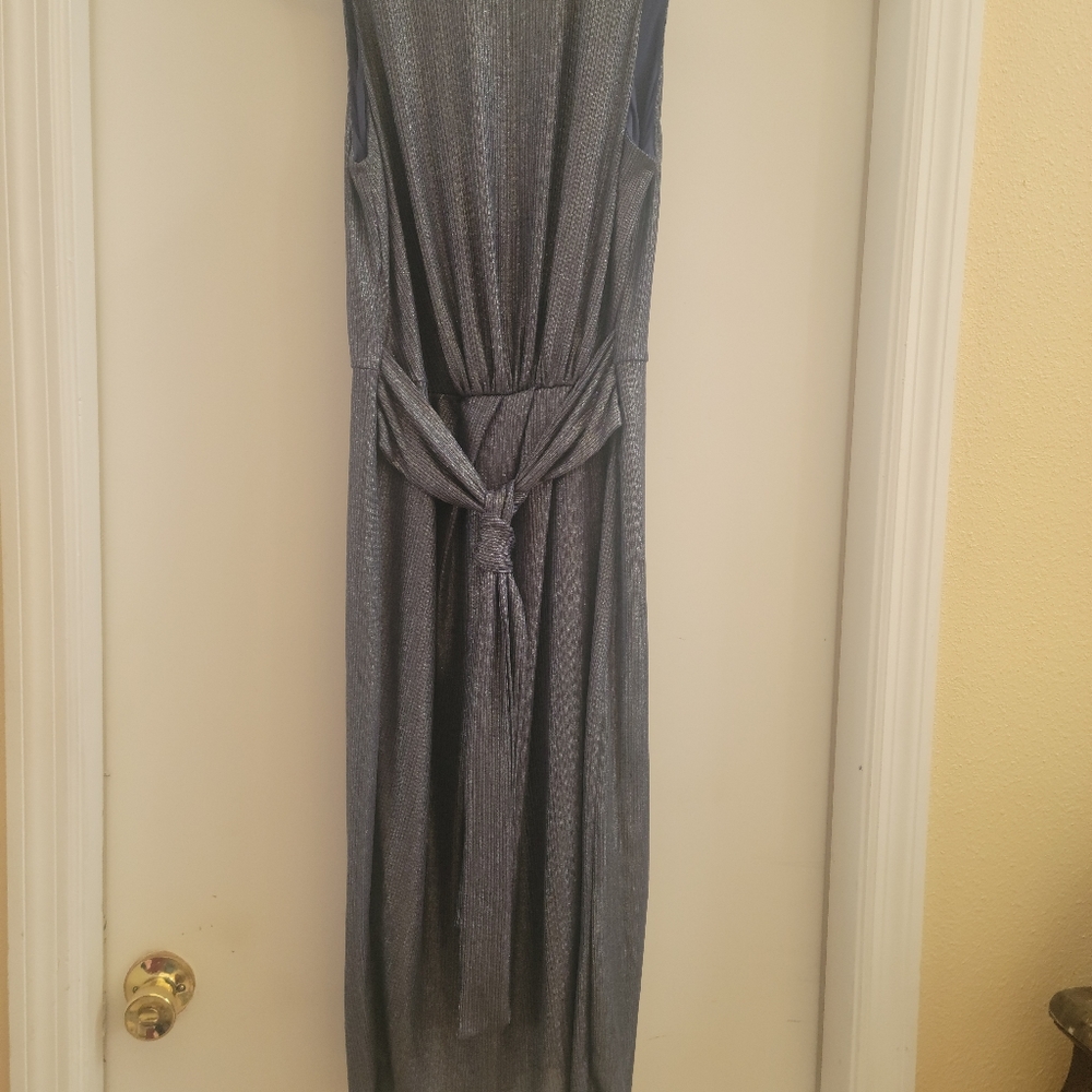 Sleeveless dress